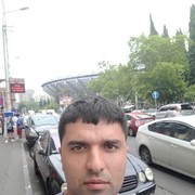  ,  Eziz, 35