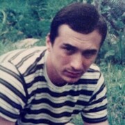  -,   Valentin, 42 ,   