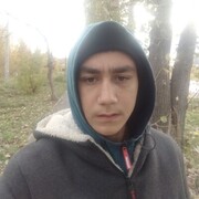  ,   Maksim, 20 ,   ,   
