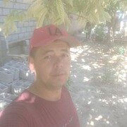  ,   Vohidjon, 32 ,   ,   