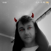  ,   Axel, 37 ,  