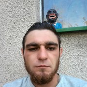  ,   Artur, 31 ,   c 