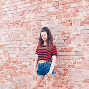 ,  Polina, 24
