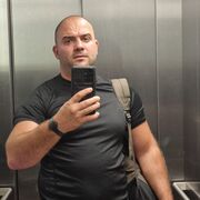  ,   Artur, 34 ,   ,   