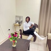  ,   Ketsia, 28 ,   ,   