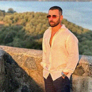  ,  Gio, 32