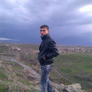  ,  Artur, 35