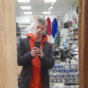   ,  Denis, 22