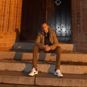  ,   Denis, 34 ,   ,   