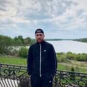  ,  Denever, 32