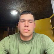  ,  Adil, 23