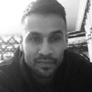  ,  Daler, 30
