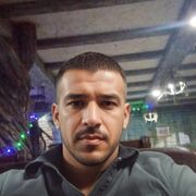  ,  Ali, 42