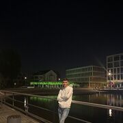  Herzogenrath,  Ashot, 32
