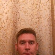  ,   Viktor, 34 ,  