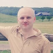  ,  Nik, 49
