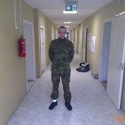  ,   Jevgeni, 32 ,   