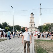 Privetik  devciata  ia v poeskah  moei sputnitu jizni