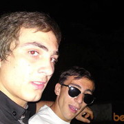  ,   Gio, 32 ,  