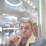  ,   Rufin, 42 ,  
