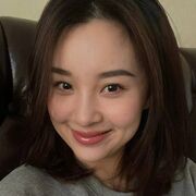  ,   Thalia, 34 ,   ,   