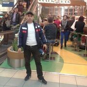  ,  Rafael, 35