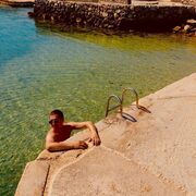  ,   Denis, 38 ,   ,   