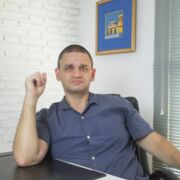  ,   Vadim, 41 ,   c 