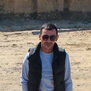  ,  Gagik, 34