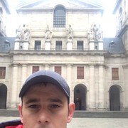  ,   London, 40 ,   