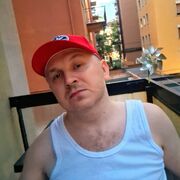  Molfetta,  Van, 43