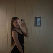  , 