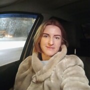 ,   Julia, 42 ,   ,   