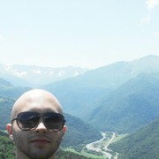  ,  ANDRIJ, 40