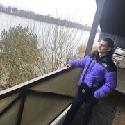  ,  Anton, 23