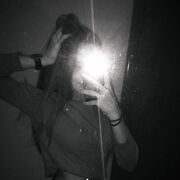  ,  Arina, 23