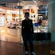  ,   Oybek, 42 ,   