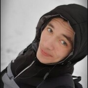  ,  Nik, 25