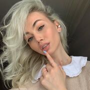  , 