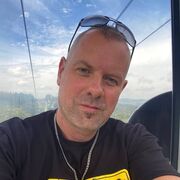  ,  Alex, 35