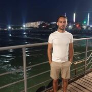  ,   Ian, 28 ,   ,   