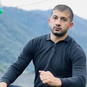  ,   Elmar, 33 ,   ,   