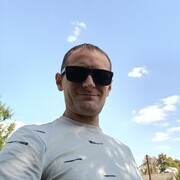 ,  Sergey, 32