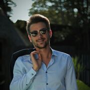  ,  Davit, 38