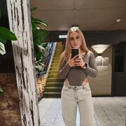  ,  Anastasia, 32