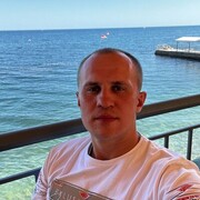  ,   Denis, 32 ,   ,   