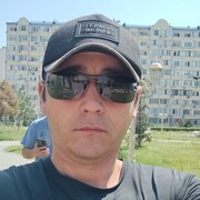  ,  Umar, 41