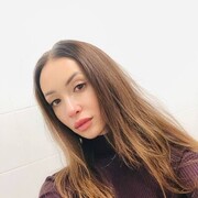  ,  Elle, 44