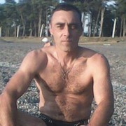  ,   Malxaz, 51 ,  