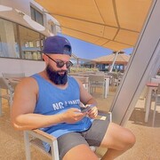  ,   Seif, 33 ,   ,   